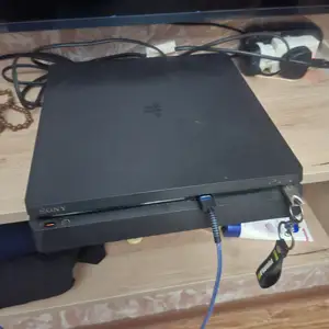 Игровая приставка Sony PS4 Slim 500gb, Душанбе