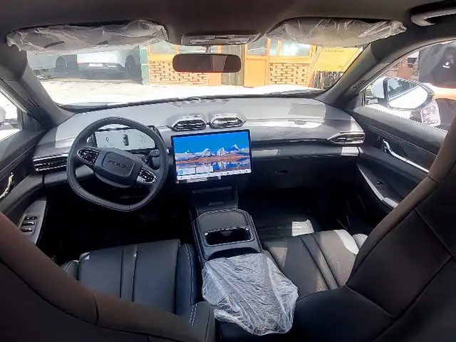 Dongfeng L7