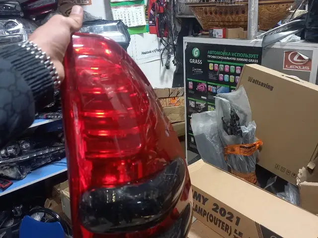 Задние фары от Toyota Prado 120, Душанбе