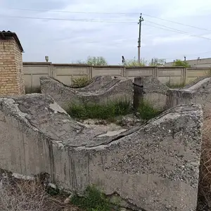 Бетонные подставки для цистерны, Худжанд