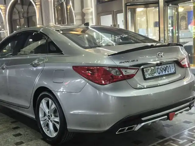 Hyundai Sonata, 2010, Худжанд - 9