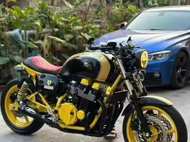 Мотоцикл Honda CB750, Душанбе