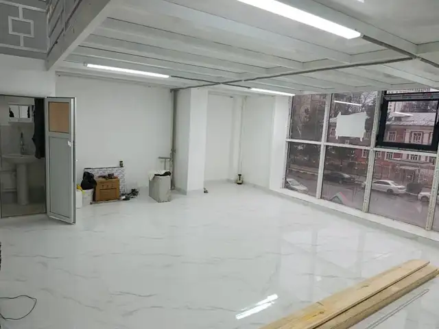 Помещение под магазин / салон, 75м², Шохмансур, Чордома, Душанбе