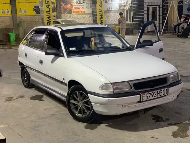 Opel Astra F