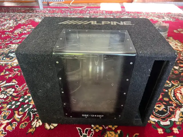 Сабвуфер Alpine SBG, Душанбе