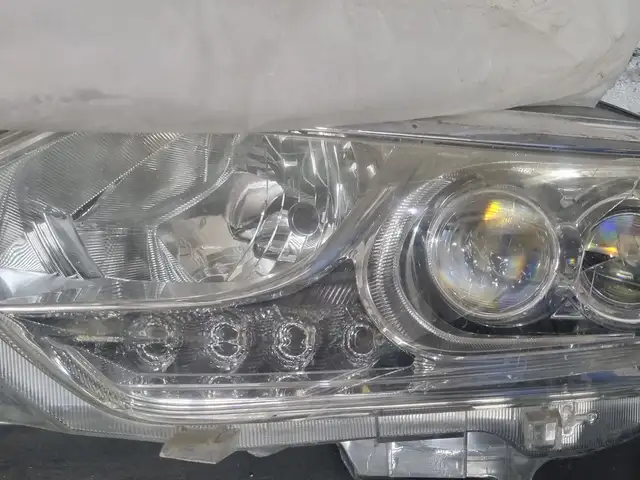 Левая фара для Toyota Camry 5 дефект, Душанбе