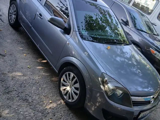 Opel Astra H