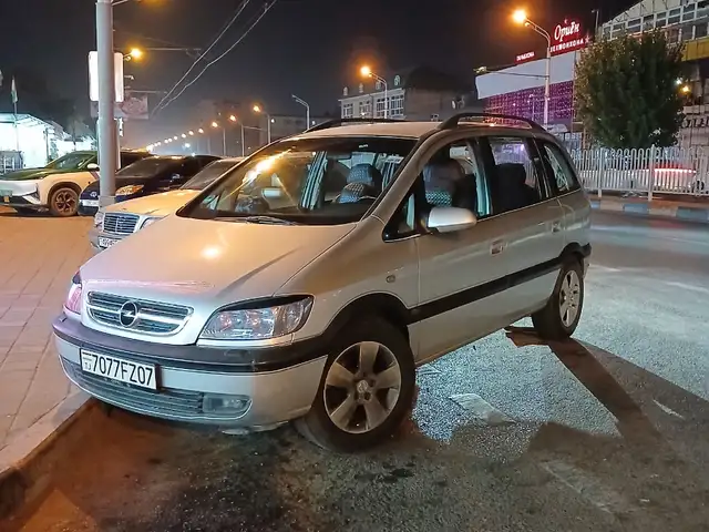 Услуги водителя для развозки детей и гостей, Душанбе