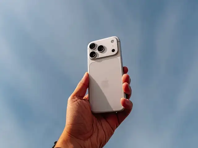 Apple iPhone Xr, 128 gb, Product Red, Хуҷанд