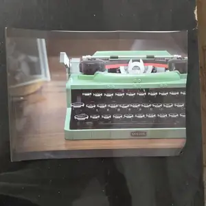 Конструктор Машинаи печаткунӣ Typewriter, Левакант (Сарбанд)