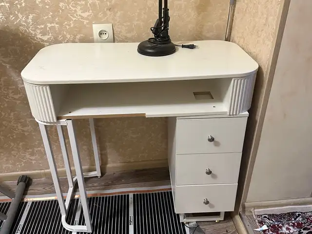 Маникюрный стол, Душанбе