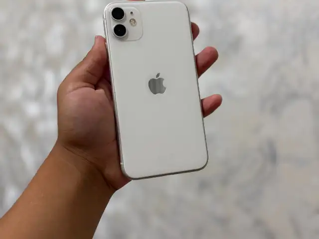 Apple iPhone 11, 64 gb, White, Хуҷанд