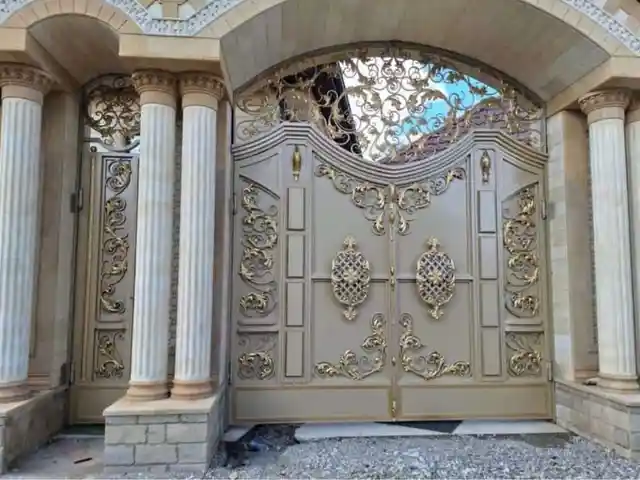 Дарвоза, Душанбе