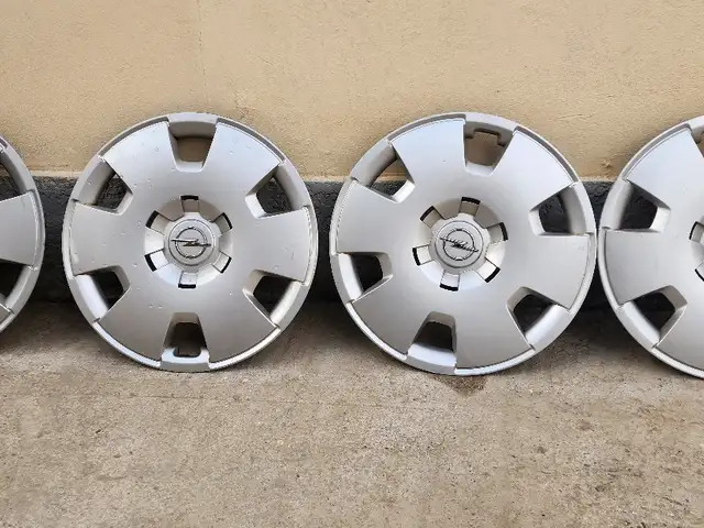 Колпак для Opel, Худжанд