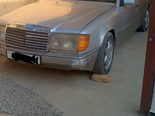 Mercedes-Benz W124