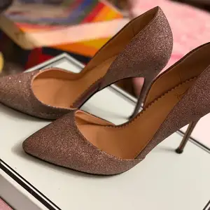 Элегантные туфли-лодочки на шпильке Sultana Elegant, Душанбе