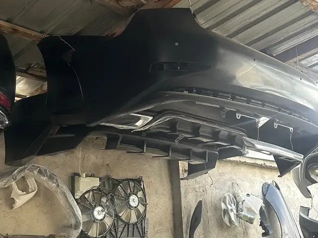Задний бампер на Lexus, Душанбе