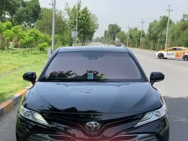 Лобовое стекло Хамелеон от Toyota Camry 6, Душанбе