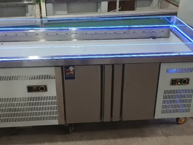 Холодильная витрина Рыба на льду с туманом, Душанбе
