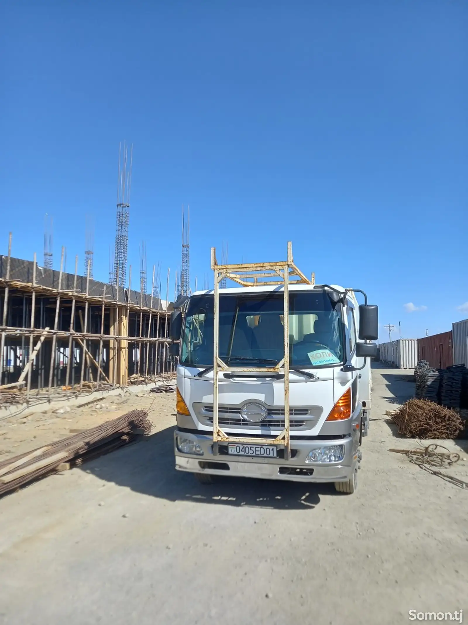 Бортовой грузовик Hino Range 500, Душанбе