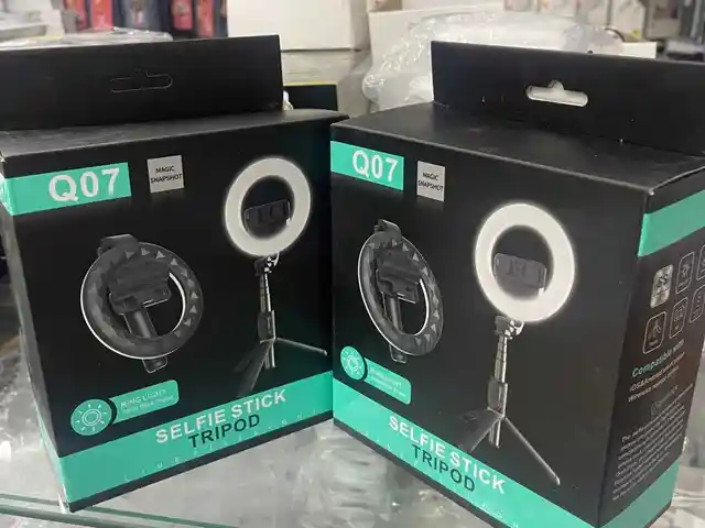 Штатив-монопод Selfie Stick Tripod Q07 с кольцевой LED лампой 16см, Душанбе