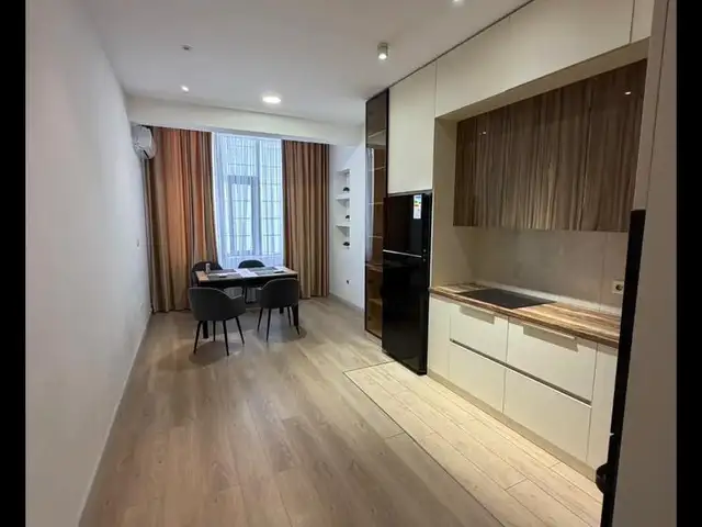 2-комн. квартира, 4 этаж, 90м², Сомони, Душанбе
