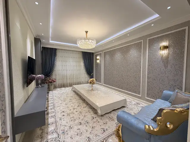 3-комн. квартира, 8 этаж, 150 м², И Сомони ул Хусензода Дом печать, Душанбе