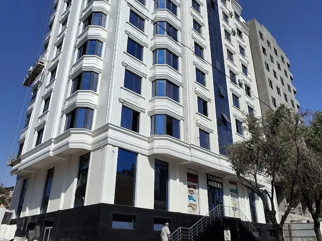 3-комн. квартира, 10 этаж, 120 м², 33, Худжанд