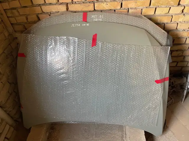 Капот от Volkswagen Jetta 6, Худжанд