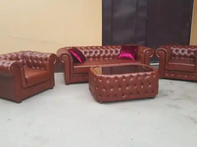 Комплект диван, Хуҷанд