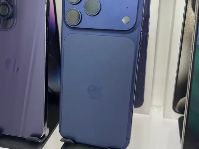 Apple iPhone 17 Pro Max, 256 gb, Deep Blue, Душанбе