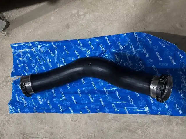 Патрубок интеркуллера BMW 5 G30 B47 2.0D, Душанбе
