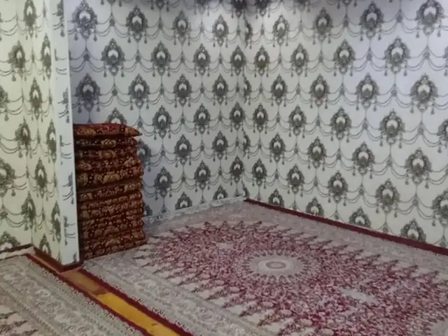 4-комн. квартира, 3 этаж, 92м², 102МКР ПУШТИ РЕСТАРАНИ ШАХРИЁР, Душанбе