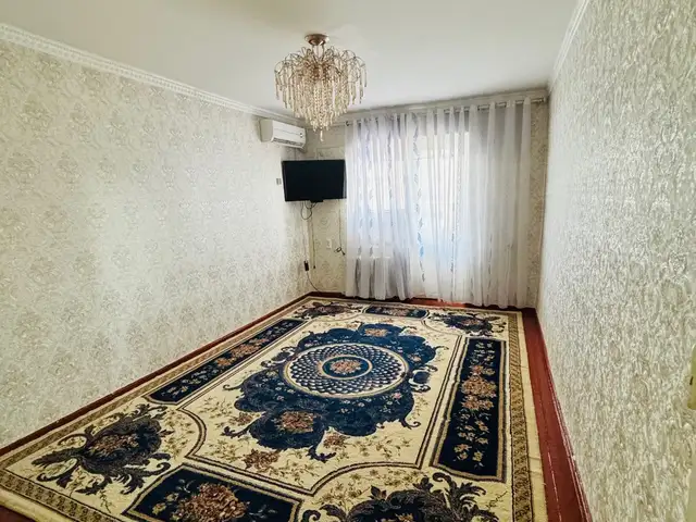 Люстра, Душанбе