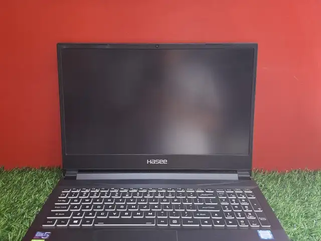 Ноутбук Hasee, Душанбе