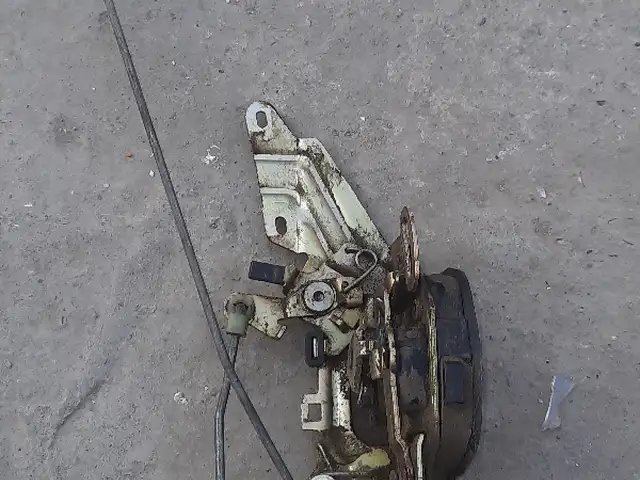 Замок двери от Opel Astra F, Хуҷанд