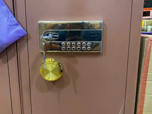 Сейф Dunwei, Душанбе