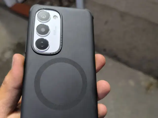 Tecno Spark 40pro +5G, Истаравшан