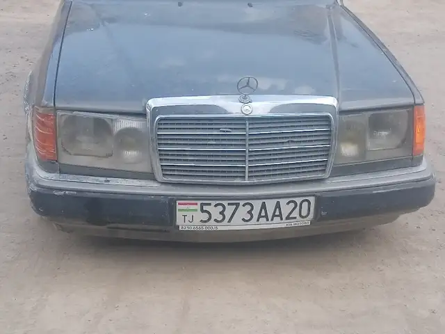 Mercedes-Benz W124