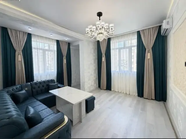 3-комн. квартира, 4 этаж, 71 м², 18 мкр, Хуҷанд