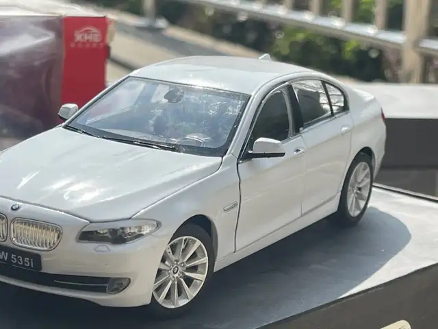 Машинка BMW F10, Худжанд