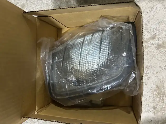 Поворотники от Mercedes-Benz 124, Худжанд
