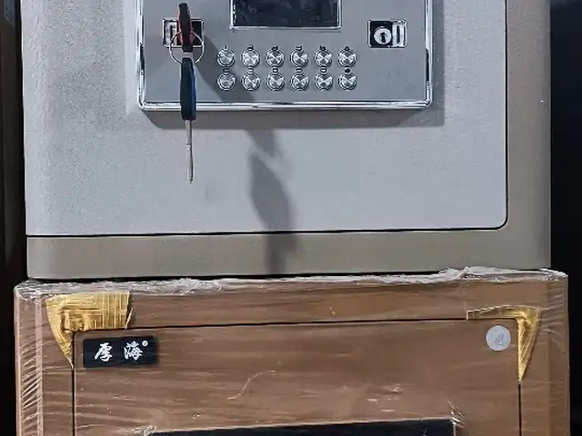 Сейф, Душанбе