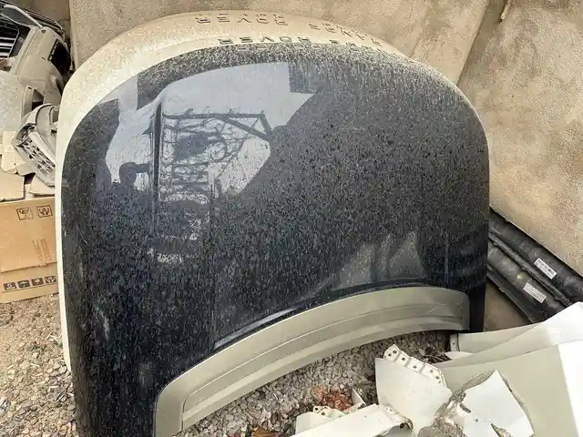 Капот Range Rover Vogue, Душанбе