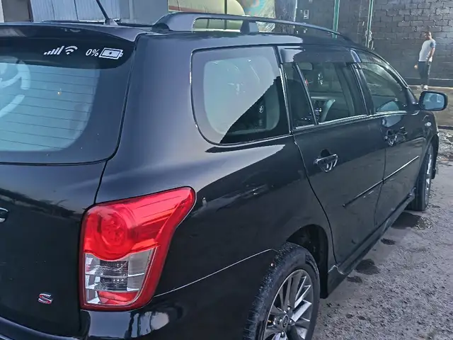 Toyota Fielder