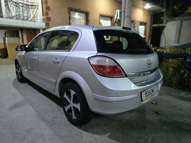 Opel Astra H