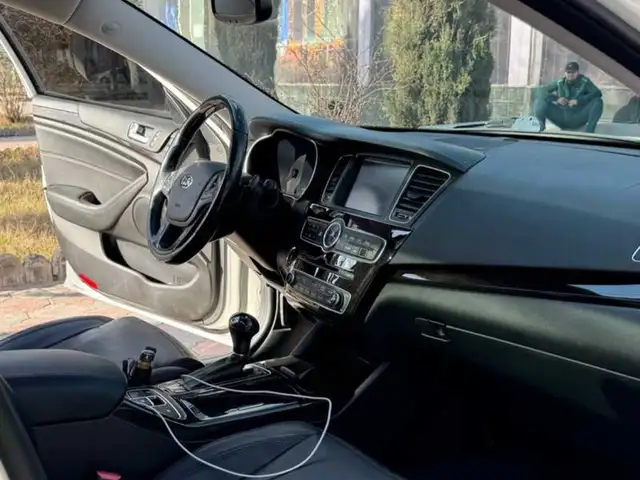 Kia K7, 2016, Бохтар (Курган-Тюбе) - 9