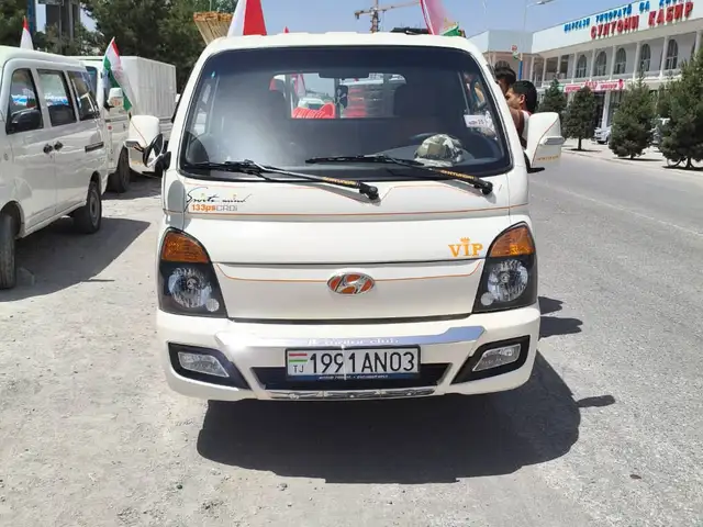 Бортовой автомобиль Hyundai Porter, 2016, Кӯлоб