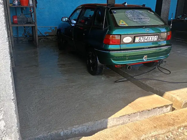 Opel Astra F