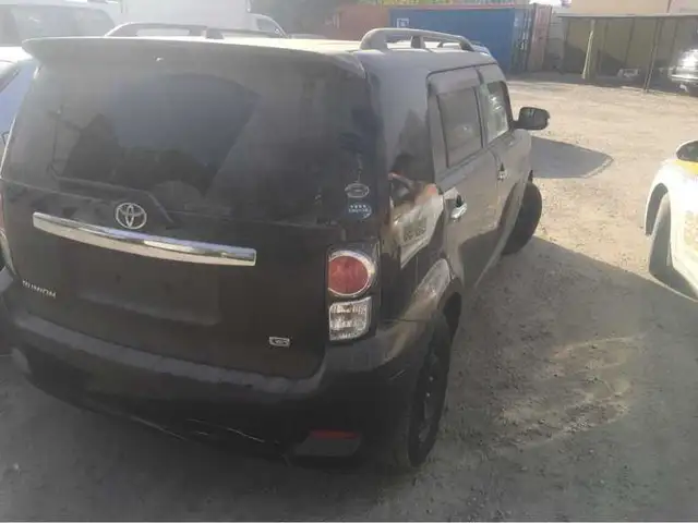Заднее заводское стекло, чёрное от Toyota Rumion, Душанбе